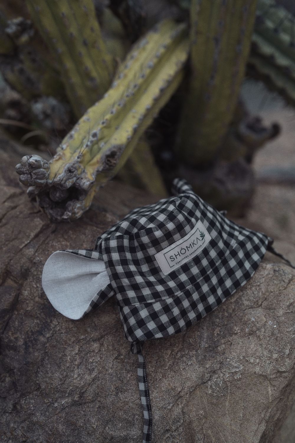 NIGHT GINGHAM LINEN HAT 'MONKEY'