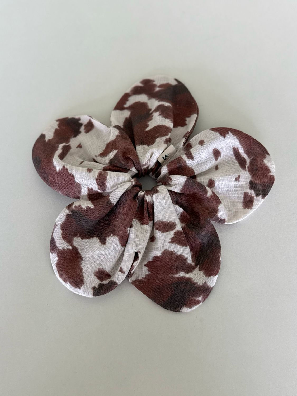 SPECKLE LINEN SCRUNCHIE 'FLOWER'
