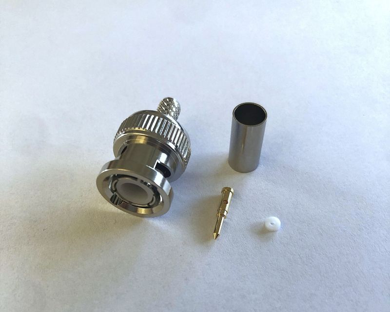 BNC-Stecker, Stift, für RG 223, 50 Ohm