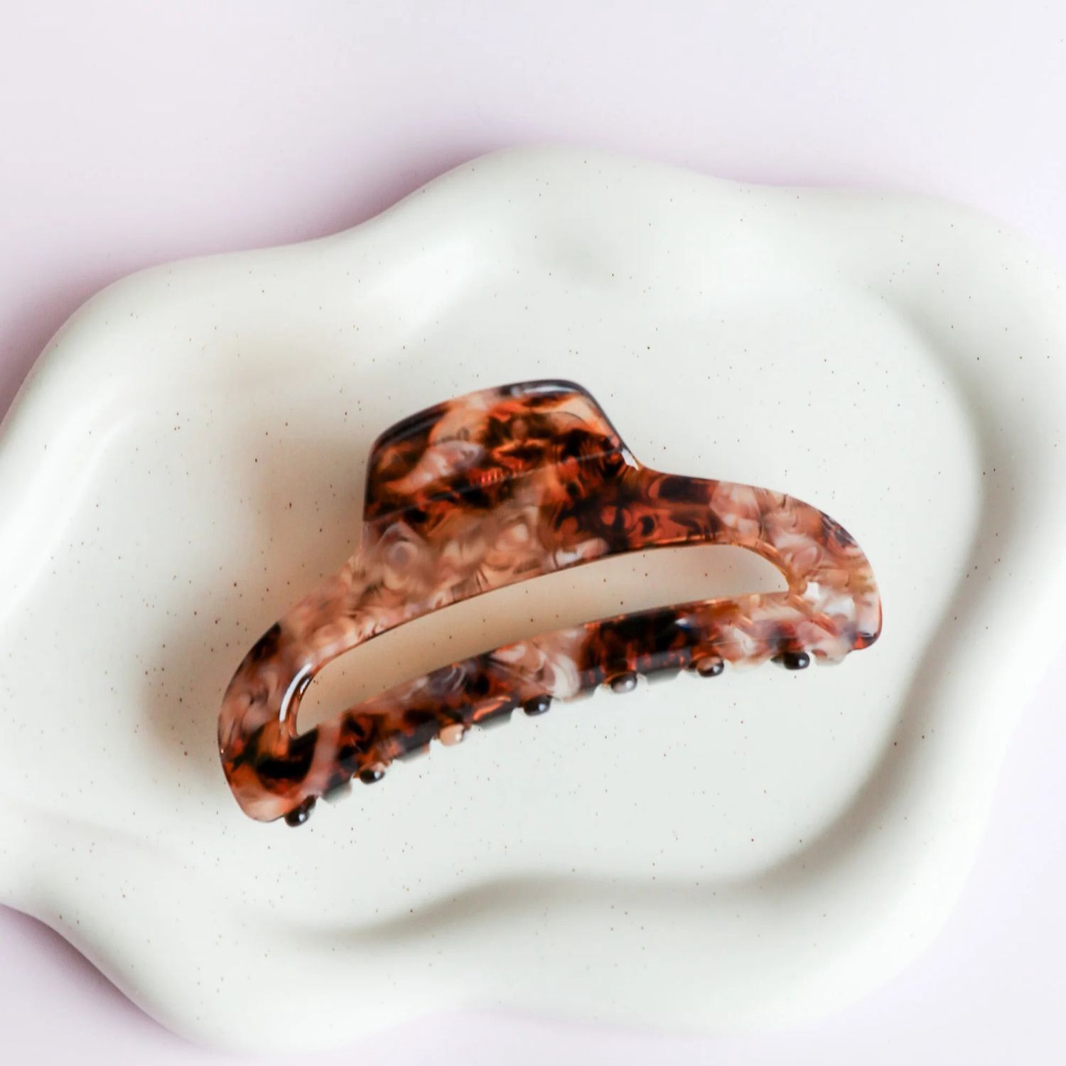 La Lydia, Colour: Brune