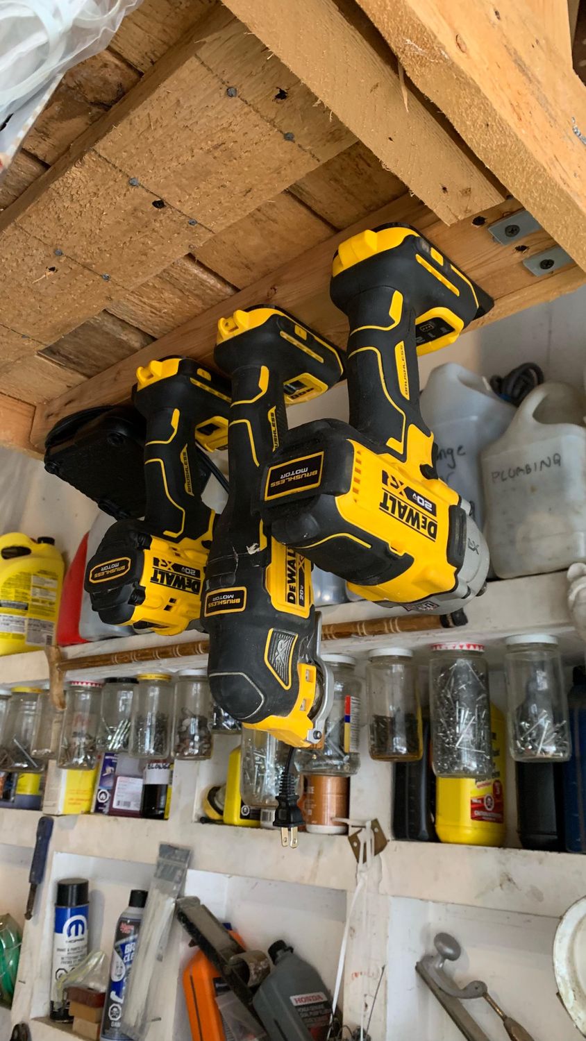 Држачи за алат и батерија