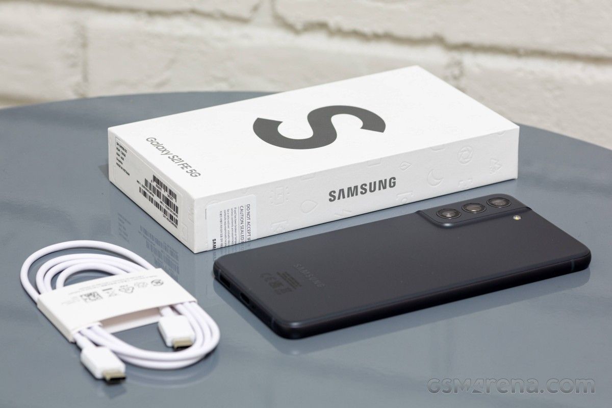 Samsung Galaxy S21 FE 5G (128GB)