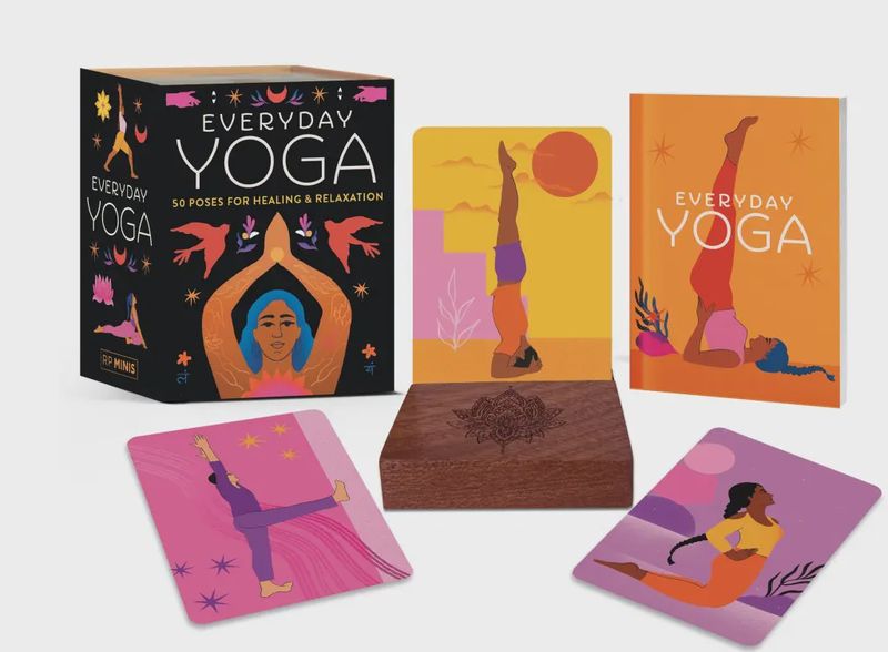 Everyday Yoga Cards: 50 Poses for Healing and Relaxation