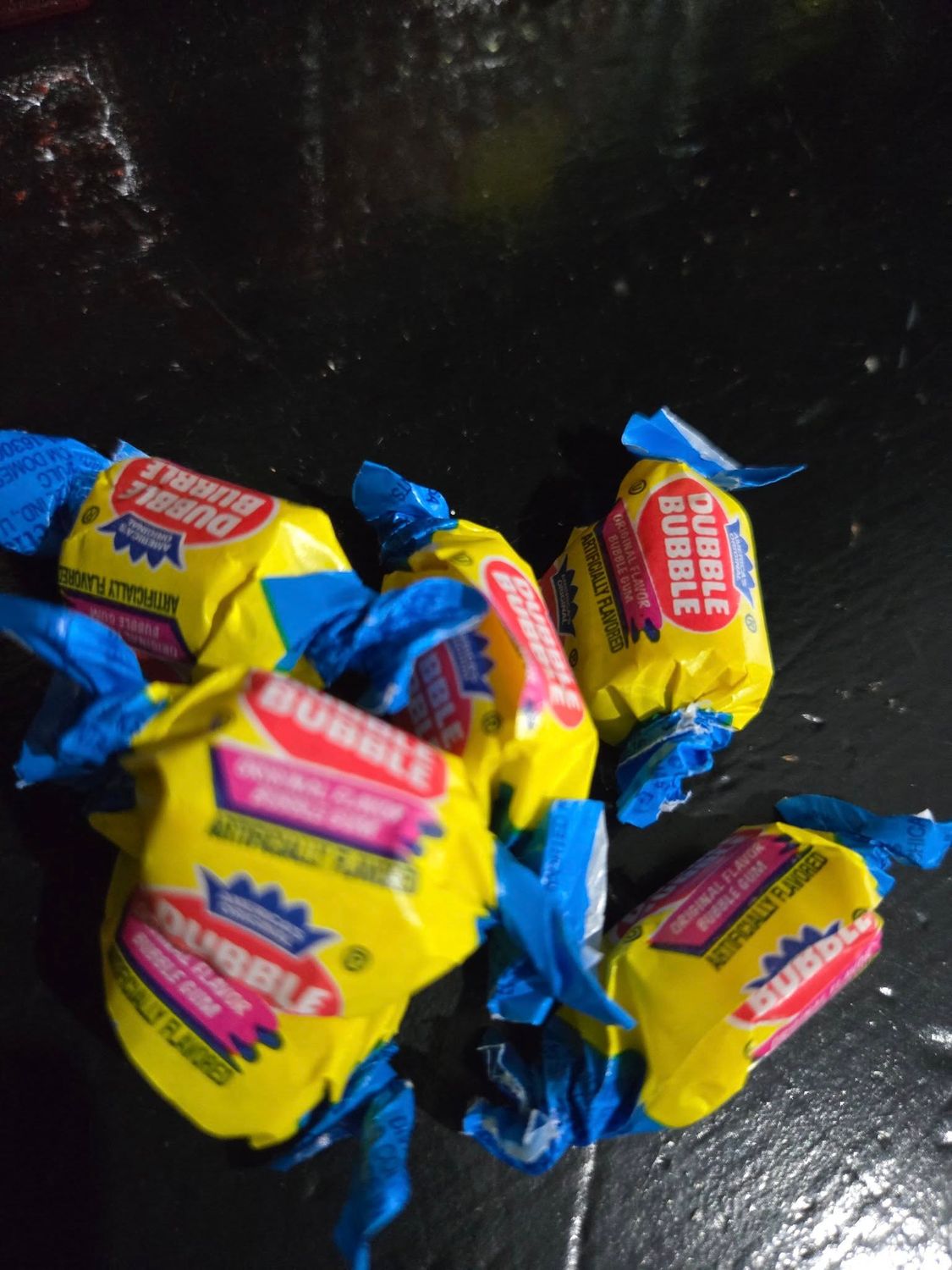 DOUBLE BUBBLE ONE SINGLE GUM