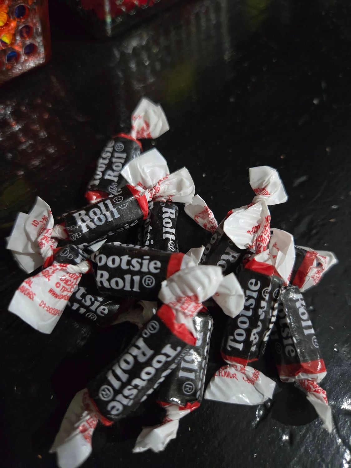 TOOTSIE ROLLS BITES ONE TINY ROLL