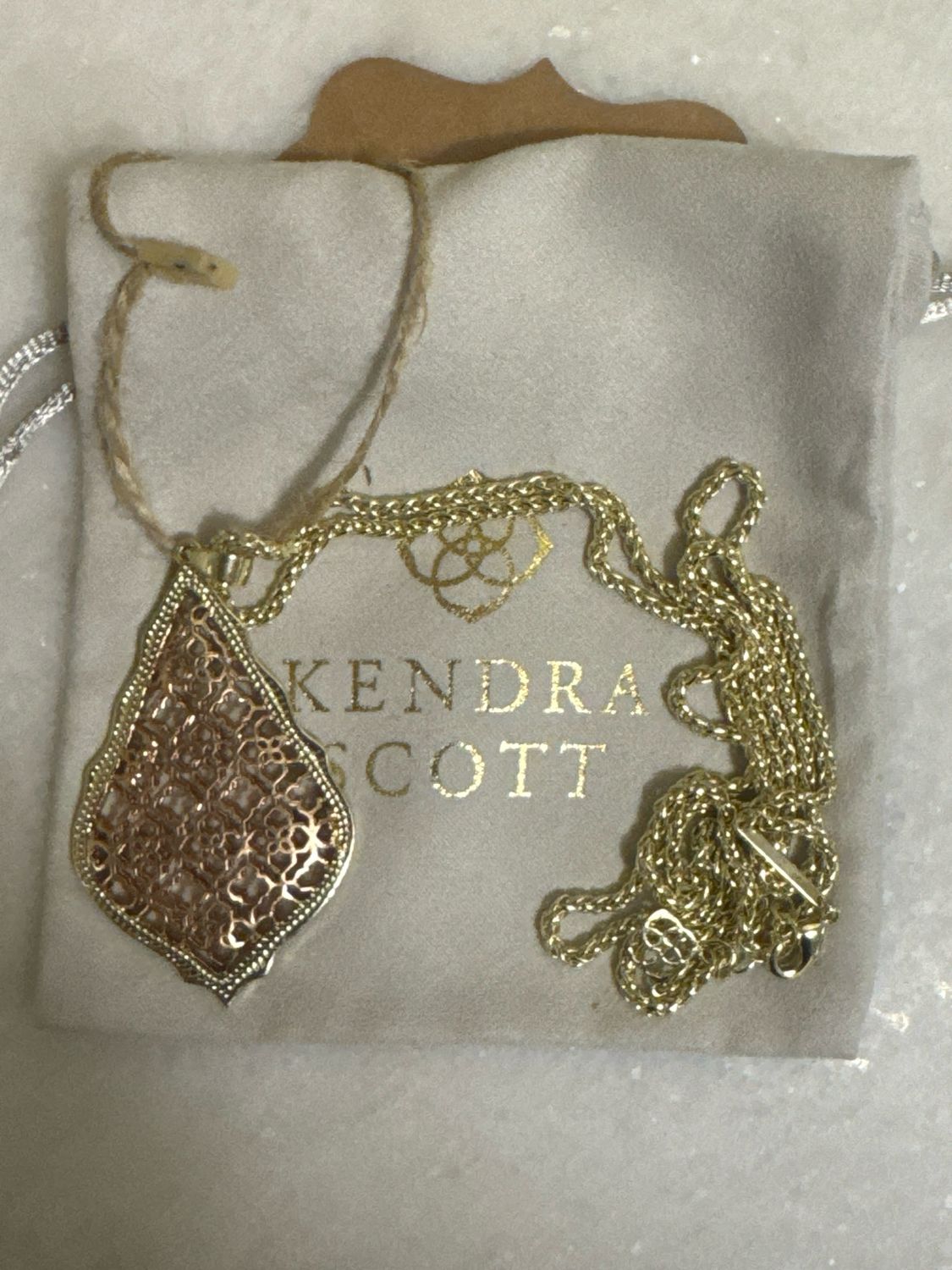 Kendra Scott Necklace