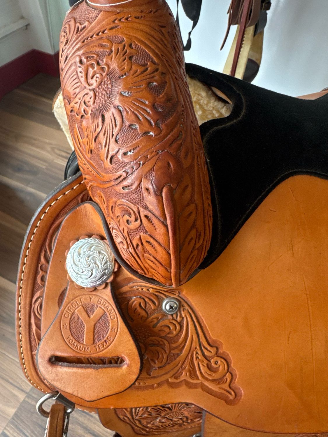 Circle Y Show Saddle 