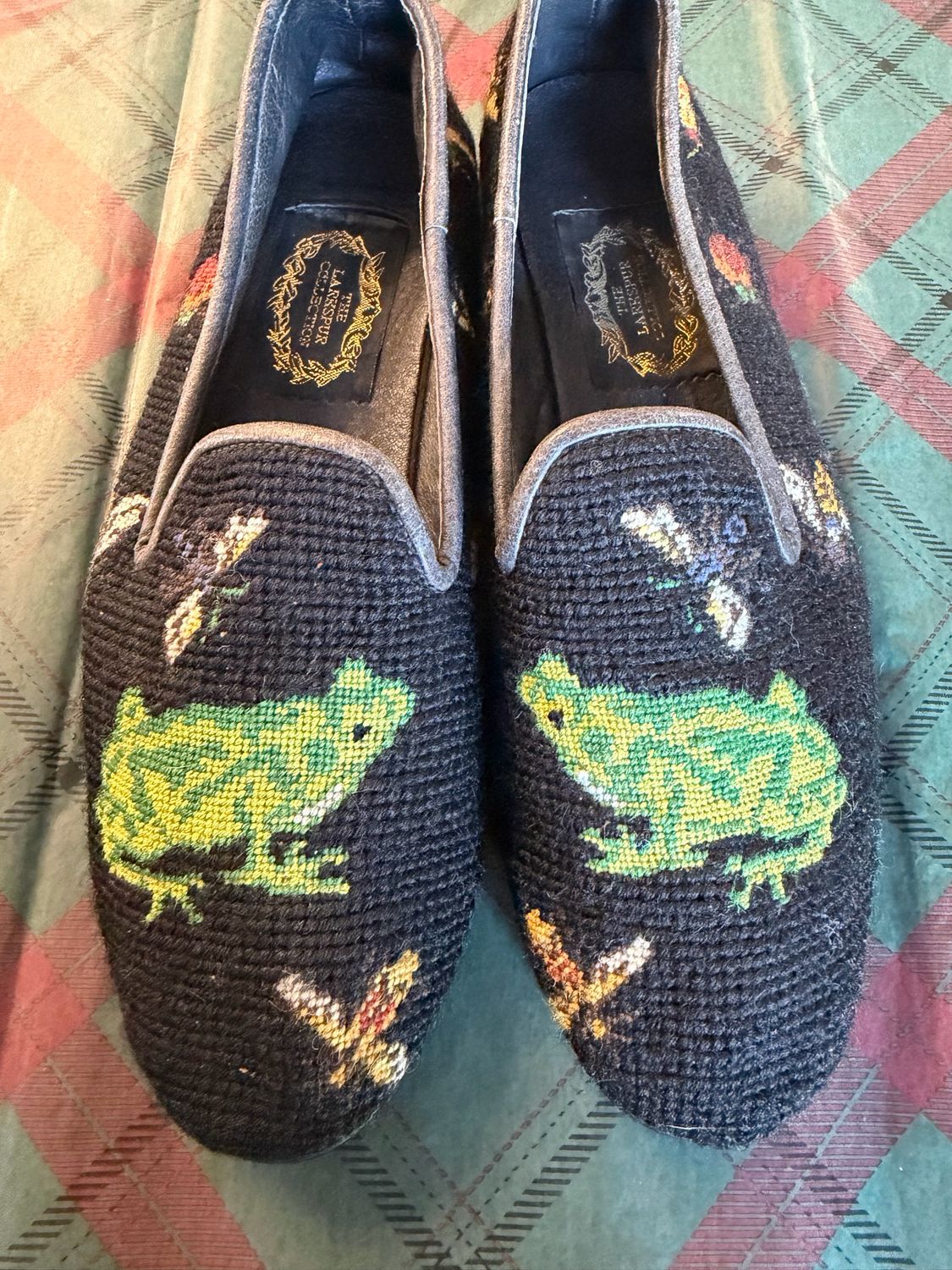 Larkspur Needlepoint Size 6.5