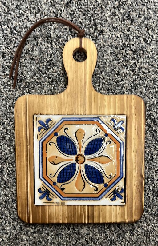 Wooden Trivet W/T Ceramic Centre