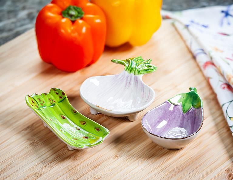 Small Veggie Shaped Bowl