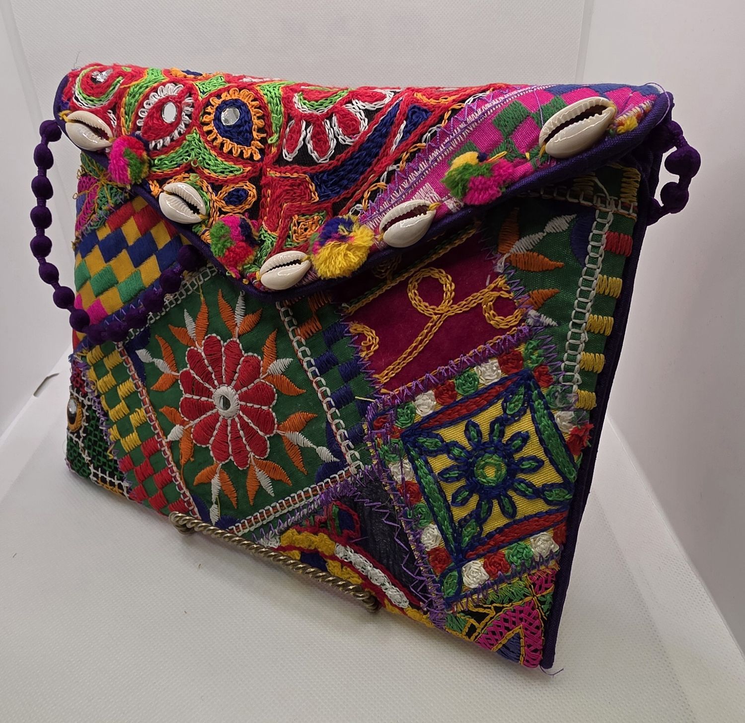 Indian Clutch, Size: Large