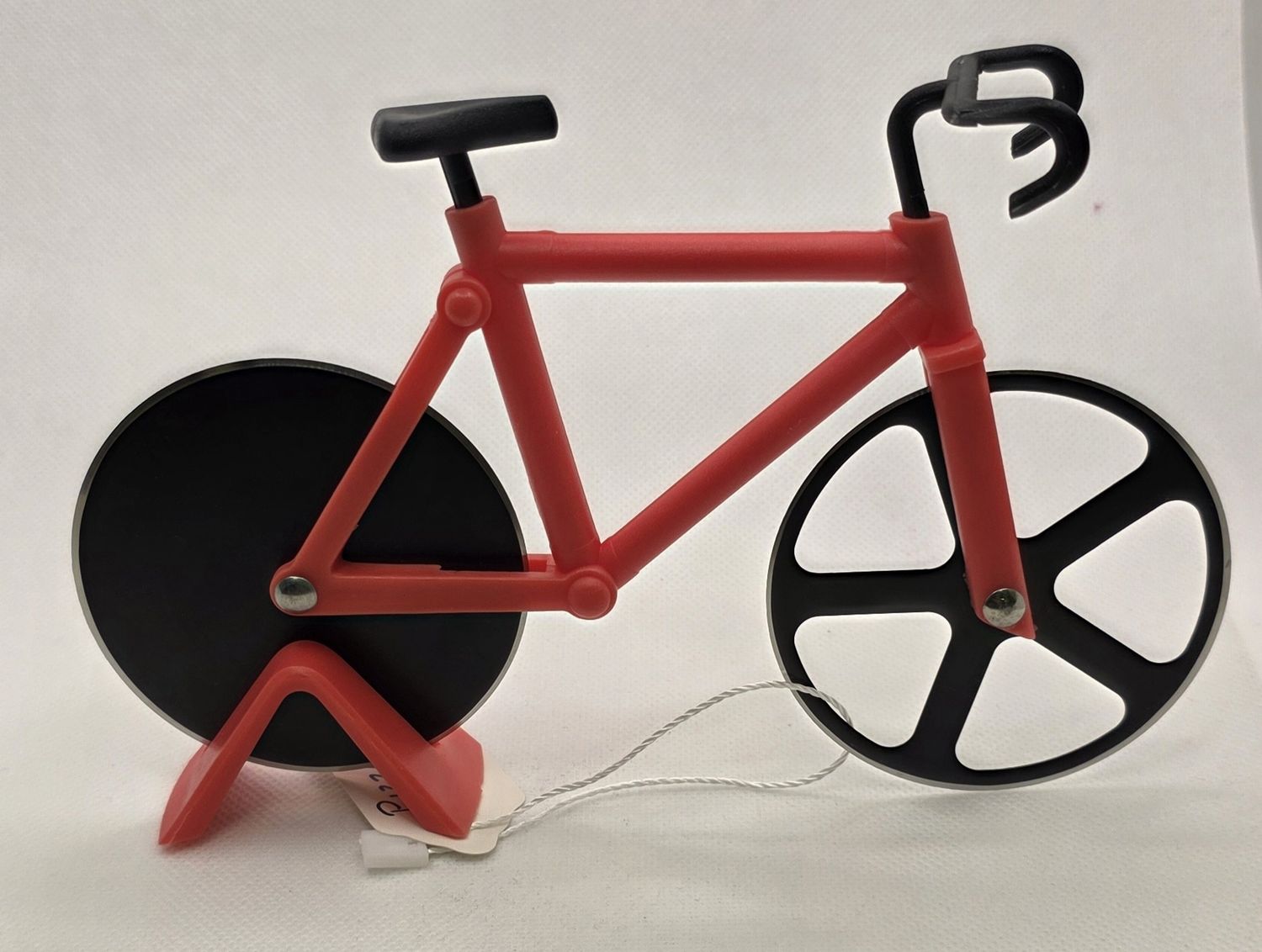 Bicycle Pizza Cutter with Dual Wheels