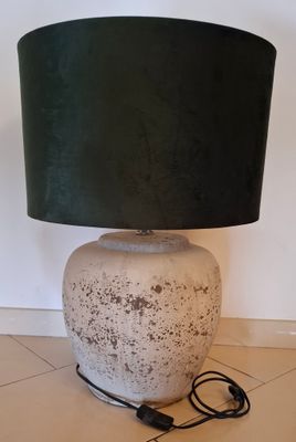 Lamp met fluweel groene kap - hoog 58 cm