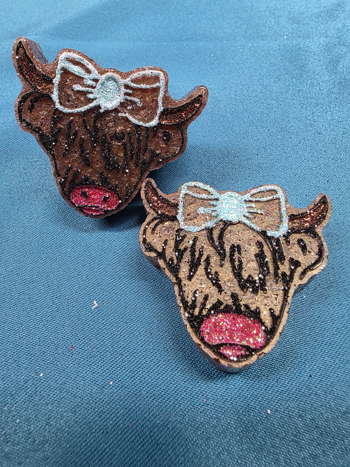 Bull with Bow - Vent Clips - Fancy Pants