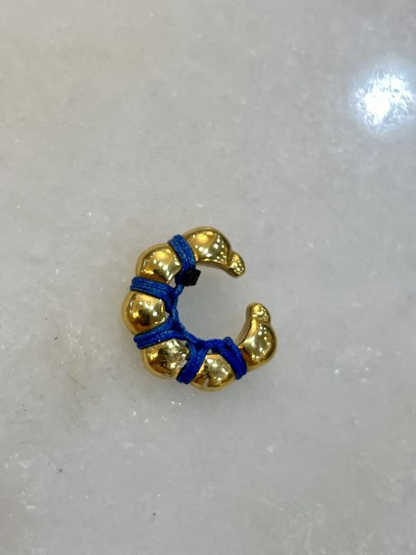 MEDIUM  CLOUD BLUE EARCUFF