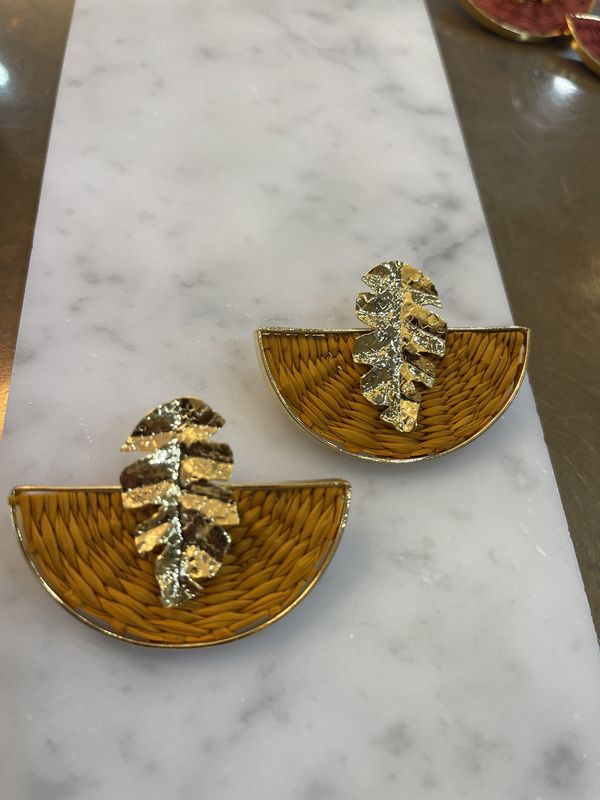 GOLD LEAF IRACA TOPO EARRING