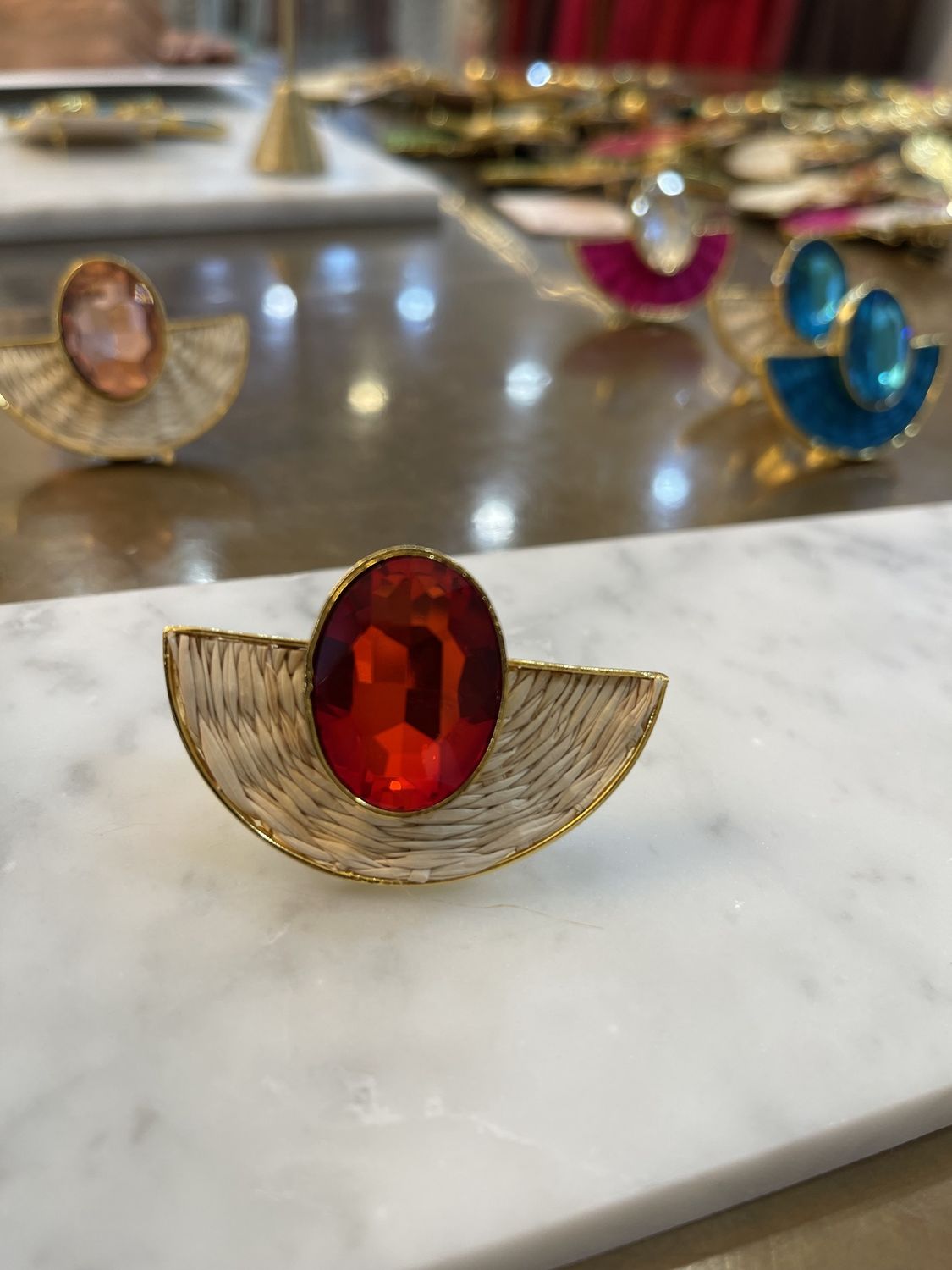 CRYSTAL IRACA ADJUSTABLE RING