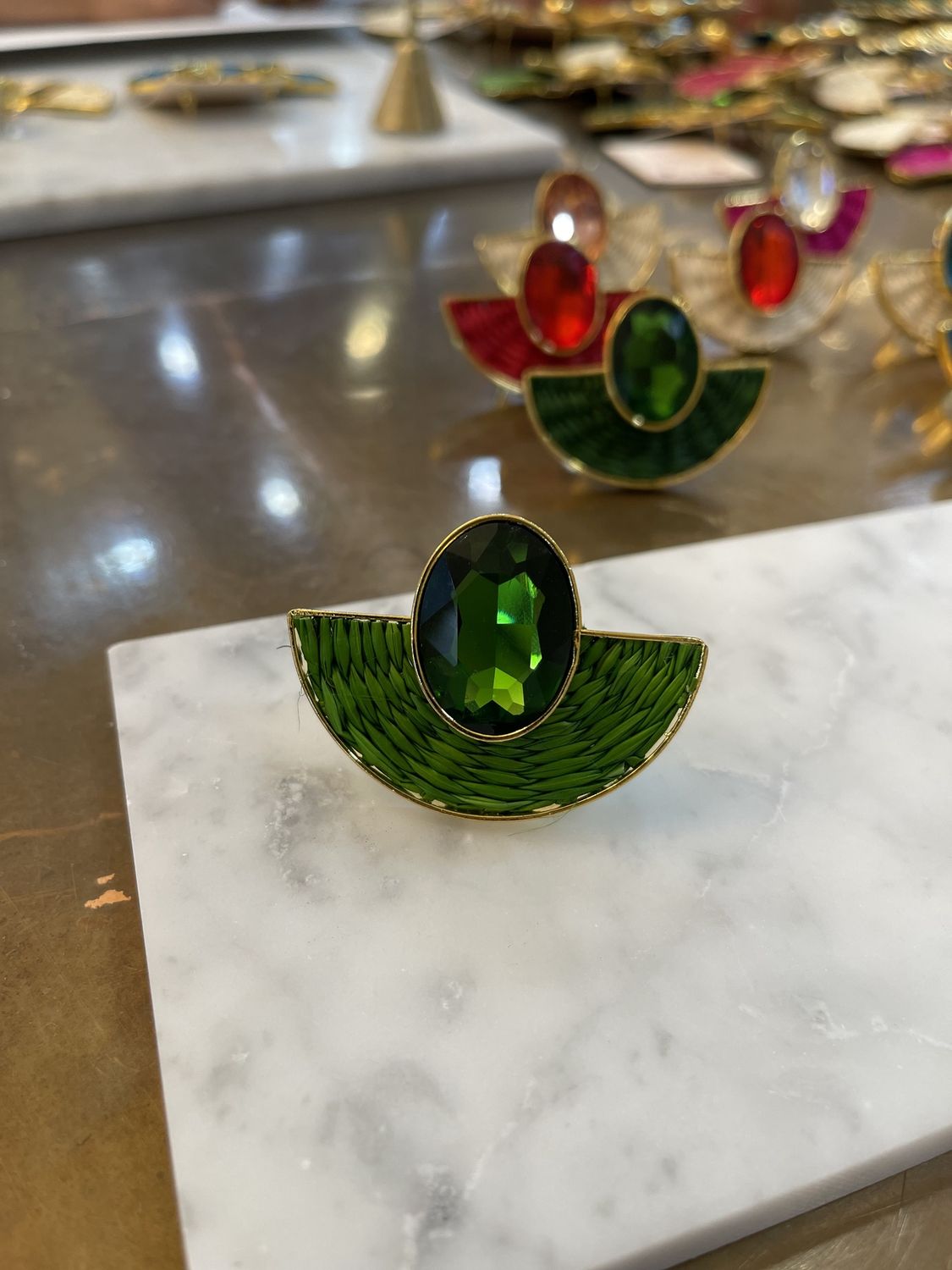 CRYSTAL IRACA ADJUSTABLE RING