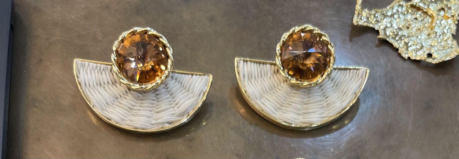 CRYSTAL RAFIA STUD, Colour: ROSE NATURAL