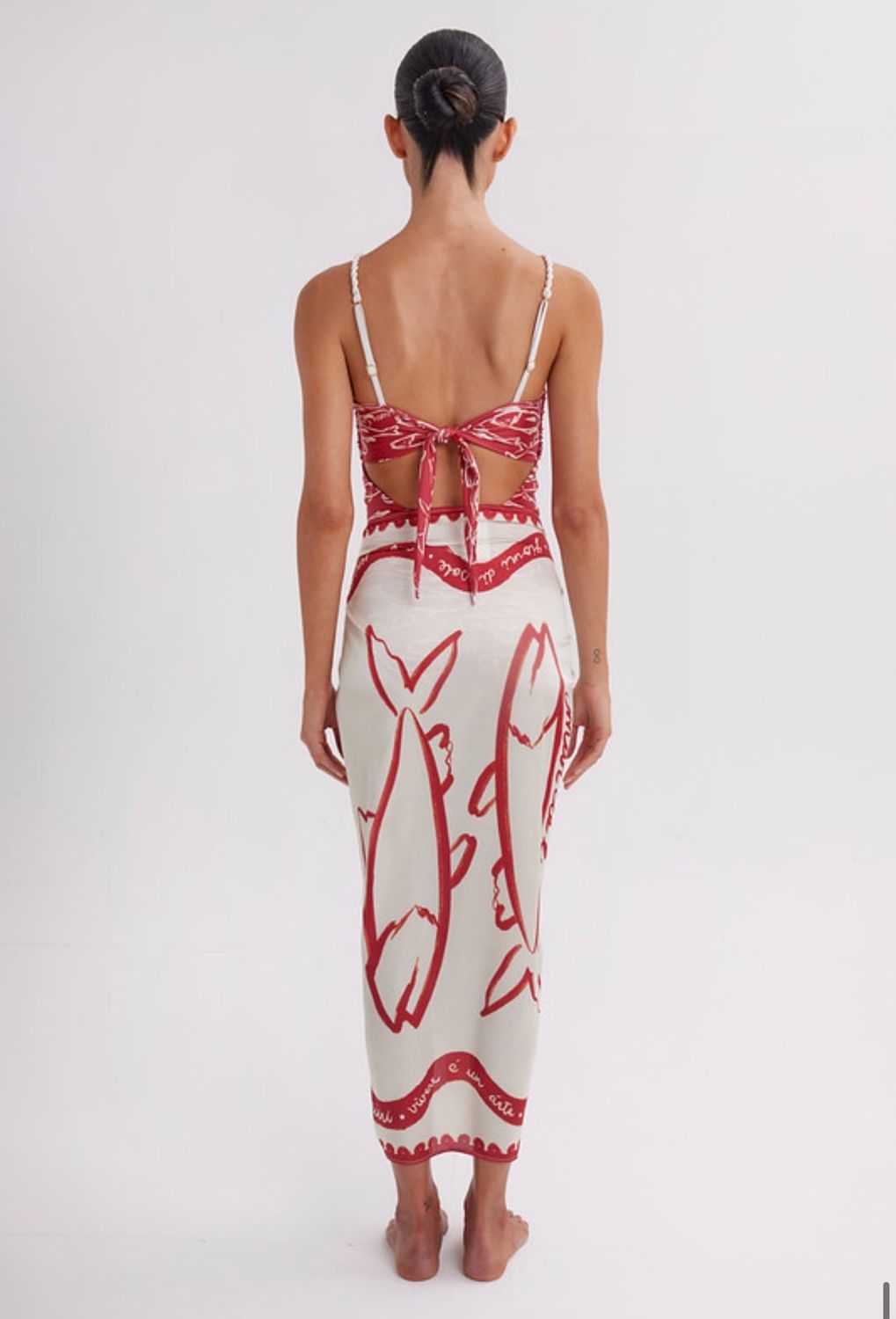 AISHA CORALLE SARONG