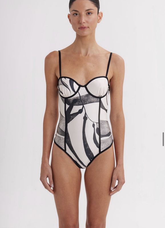 FAITH WAVES ONE PIECE