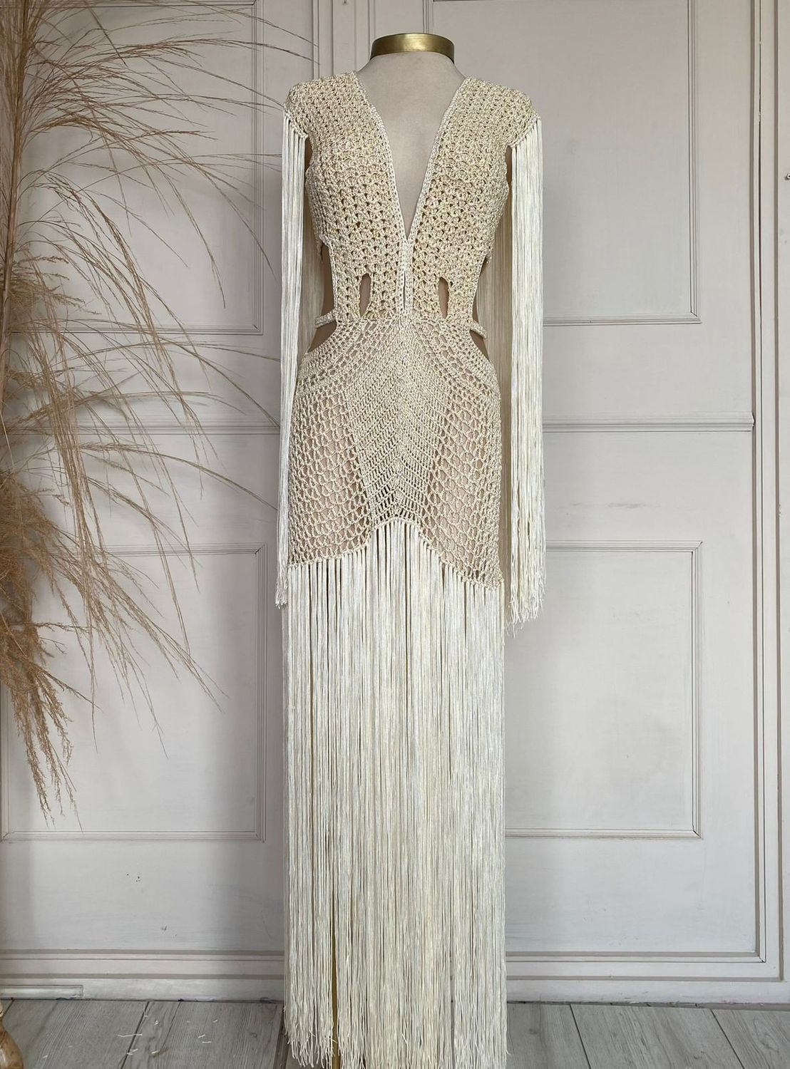 LOS ROQUES OFF WHITE DRESS, Size: o/s