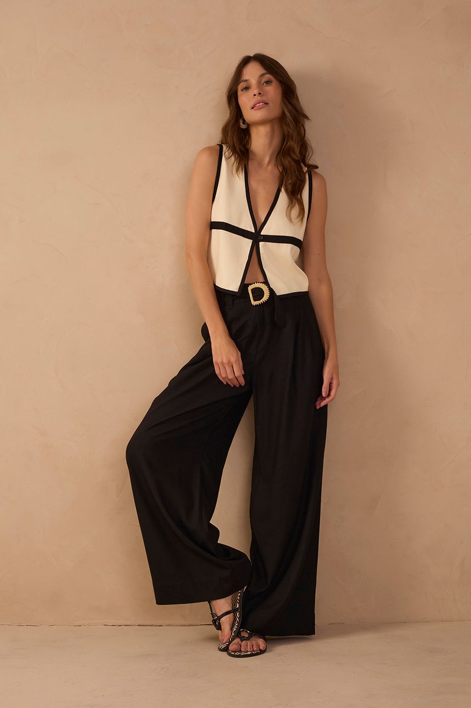 Black Embroidered Buckle Linen Wide-leg Pants, Size: 0 USA /XS
