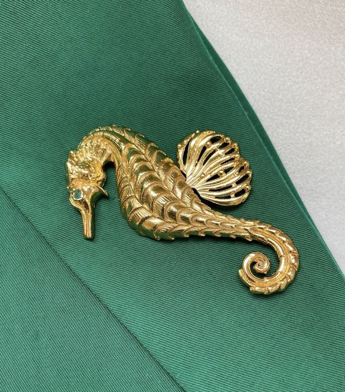 SEA HORSE BROOCH