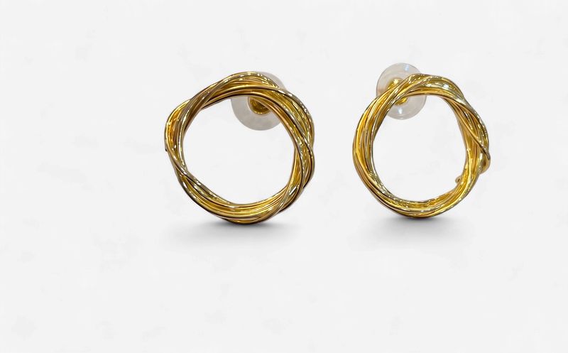Wire Simple Round Stud