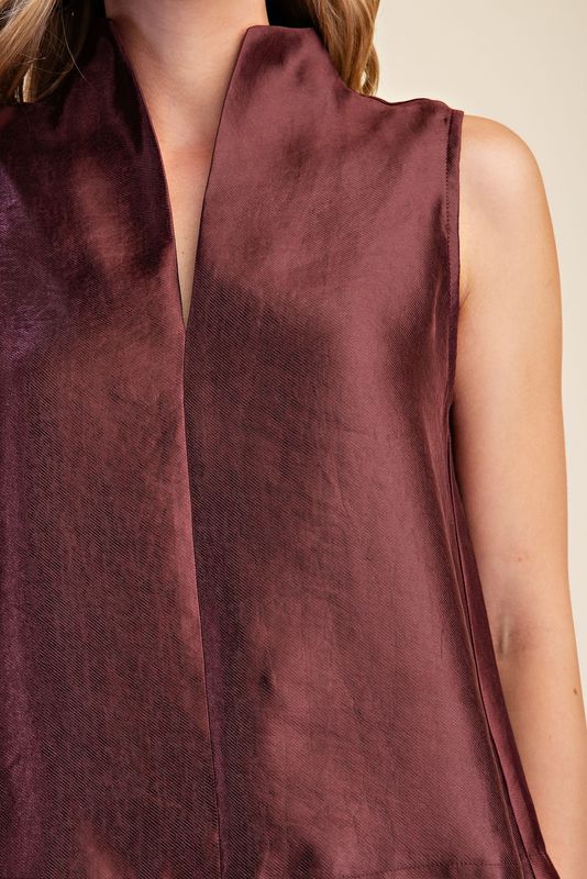 Burgundy Stand Collar Slit V-neck Sleeveless Top