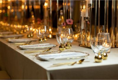 Elegant Wine Glasses with Gold Ball Stem