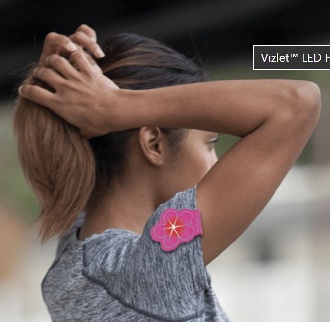 Vizlet Flash Mini™ Wearable LED Reflectors (2-pack) - Pink Dots