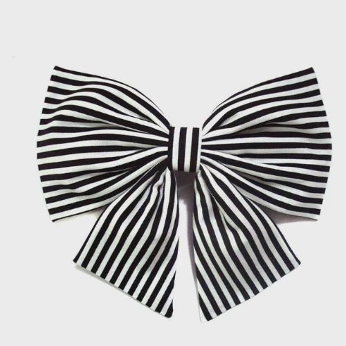 Acrylic Napkin Weight | Black &amp; White Bow