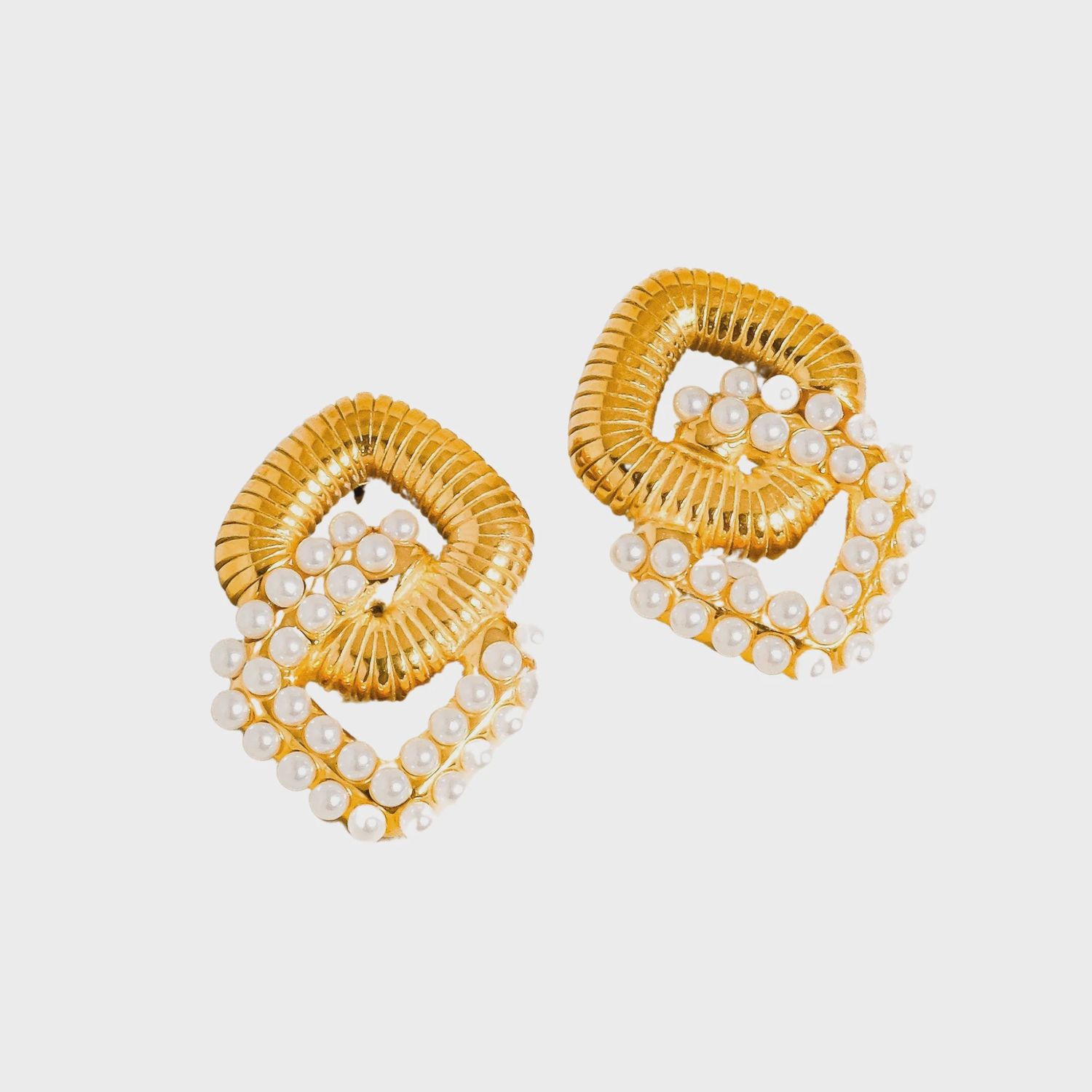 Cometa Pearl Chain Earring