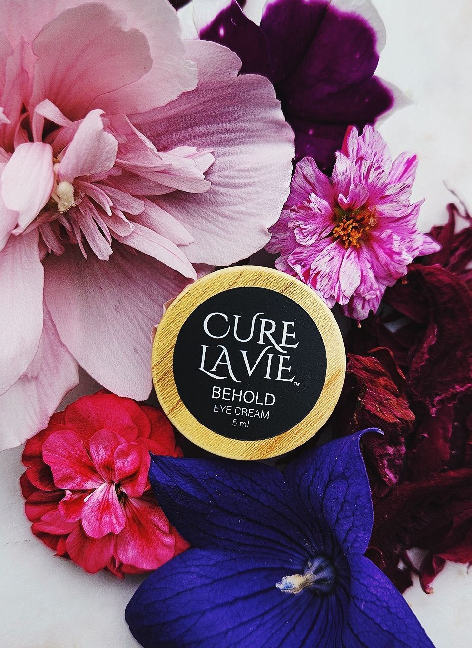 Cure La Vie Eye Cream | Behold