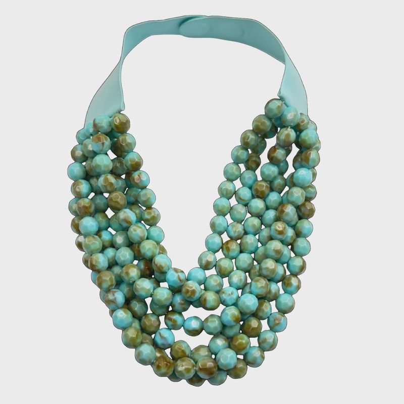 Multi-strand magnetic necklace: Green