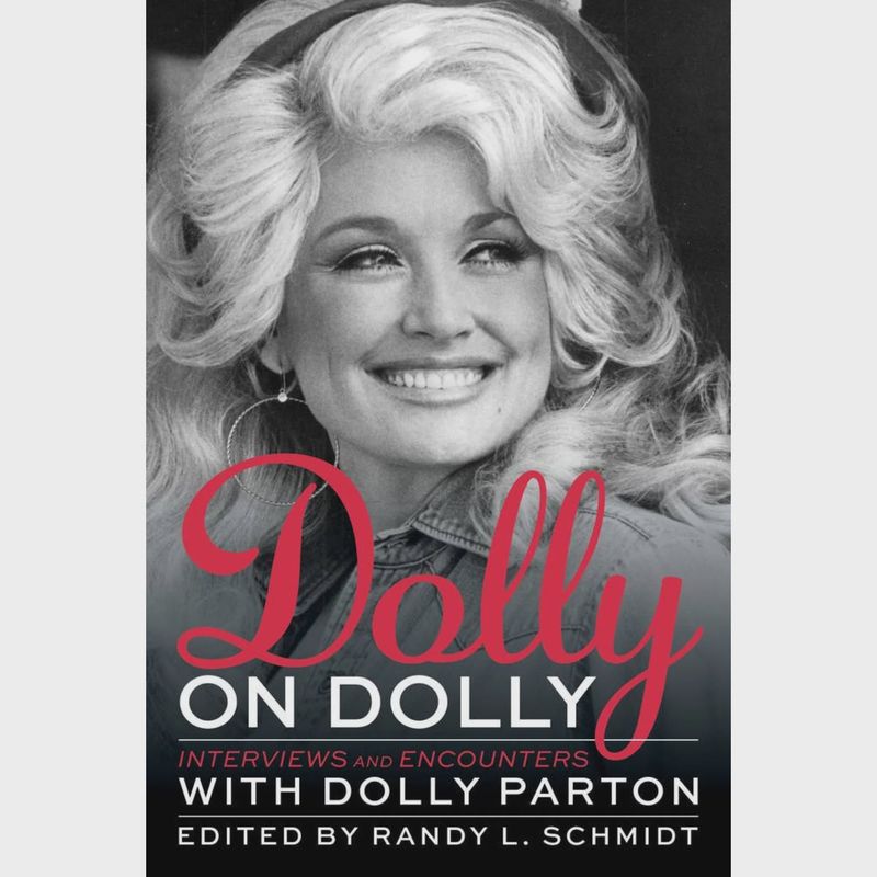 Dolly on Dolly | Paperback