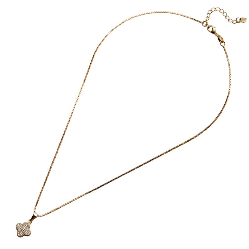 Gold Filled Clover Pendant Necklace with Box Chain