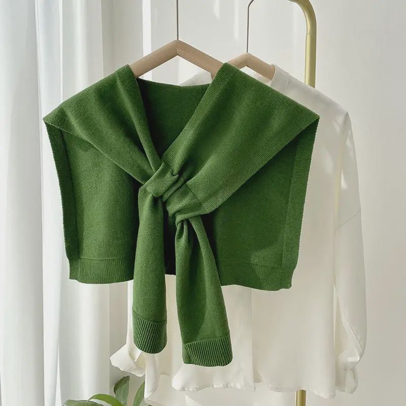 Knitted Crossed Solid Shawl – Green