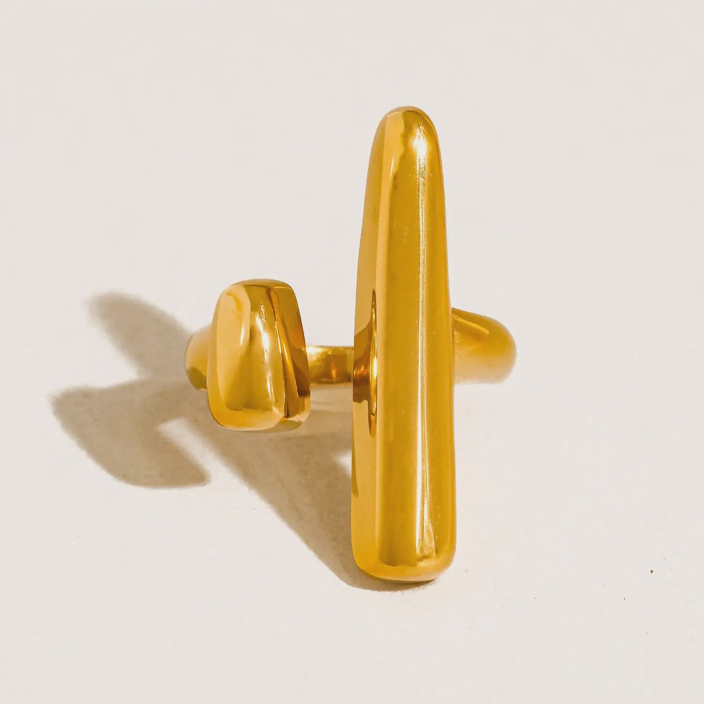 18K Gold Non-Tarnish Modern Disc Ring