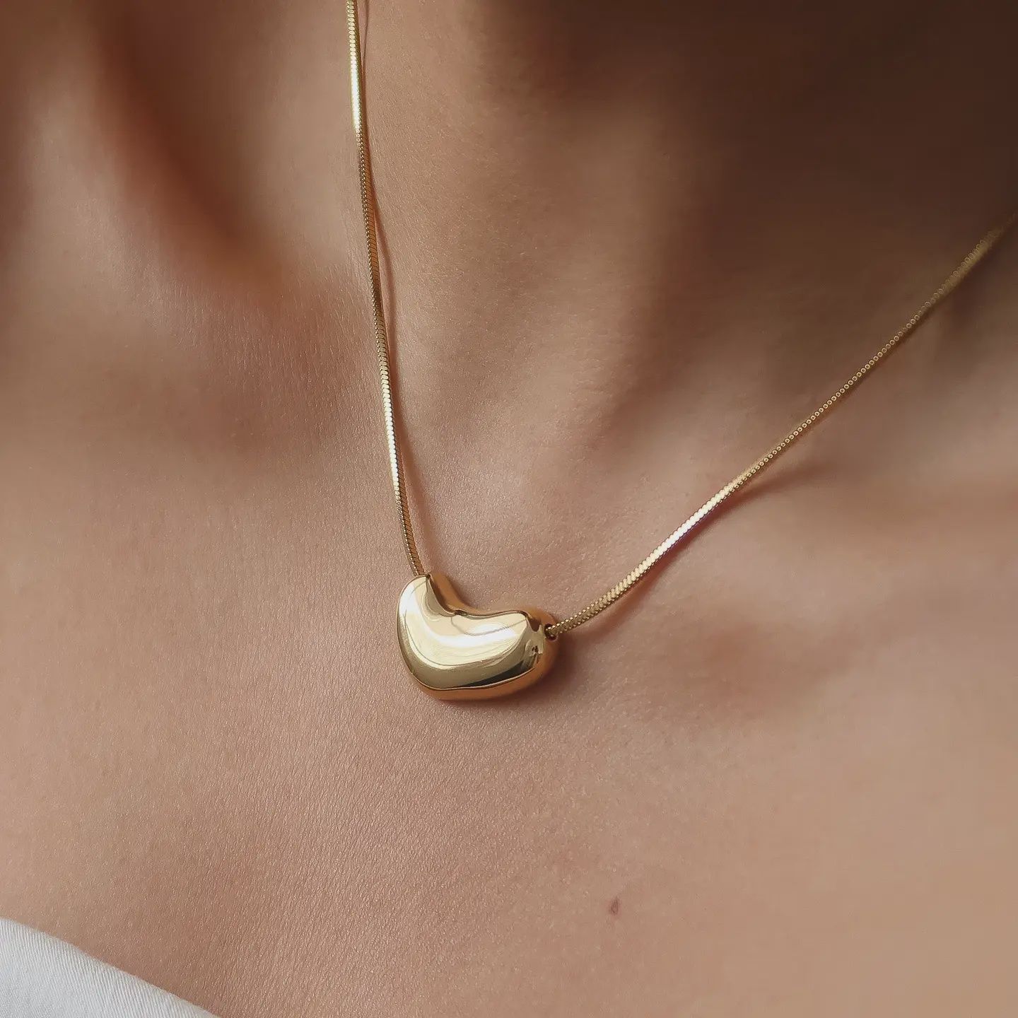 Louis 18K Gold Non-Tarnish Puffy Heart Necklace