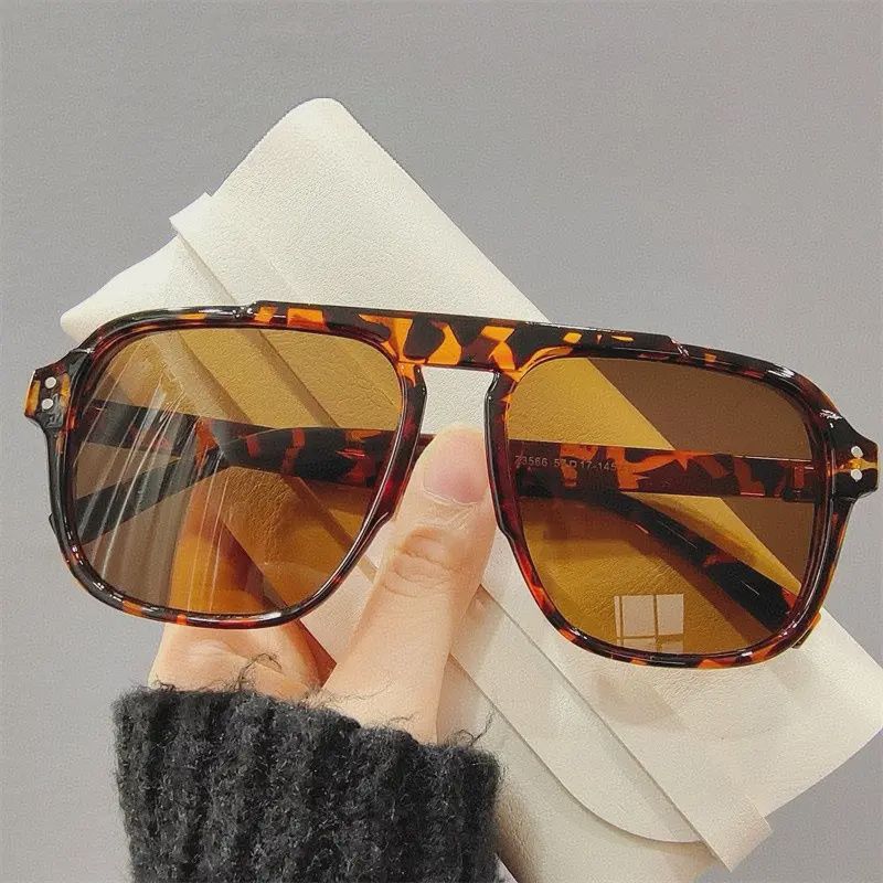 Retro Large-Frame Ocean Sunglasses – Tortoise