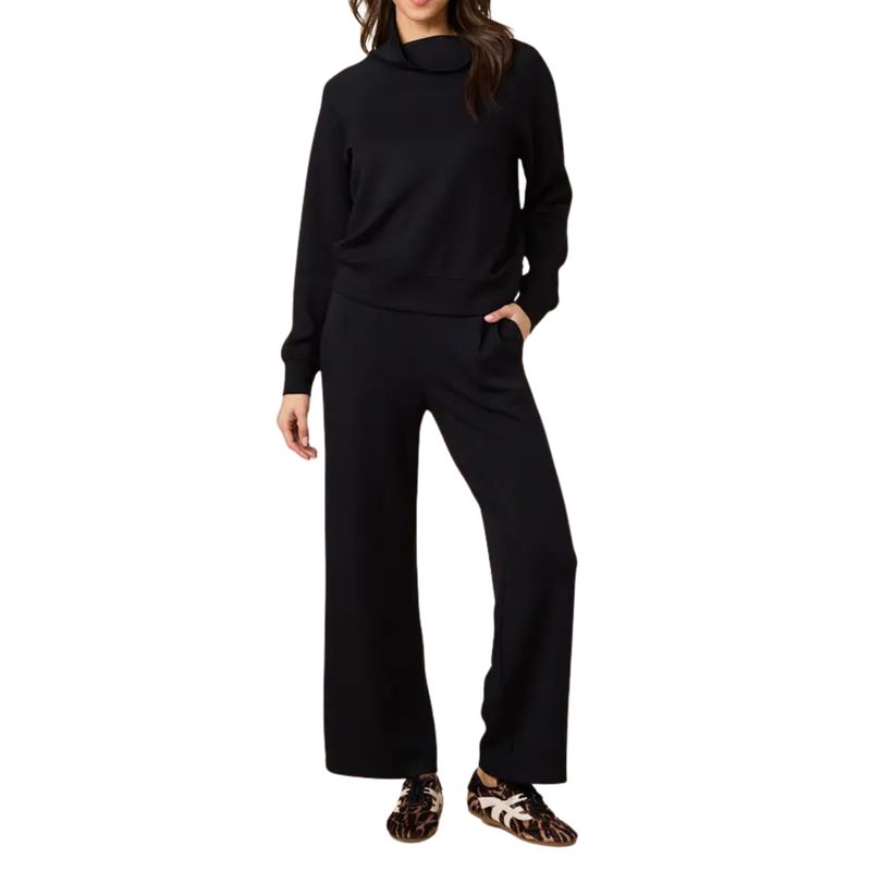 Athleisure Dreamtech Mock Neck with Pleat Pant – Black