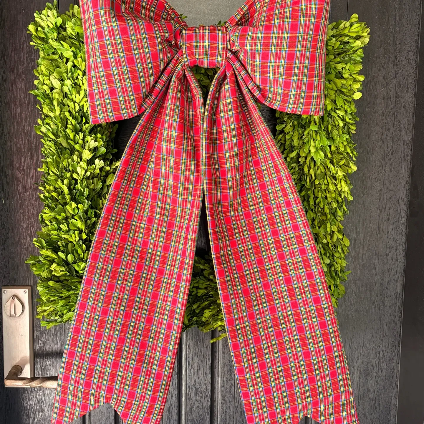 The Yuletide Tartan Bow