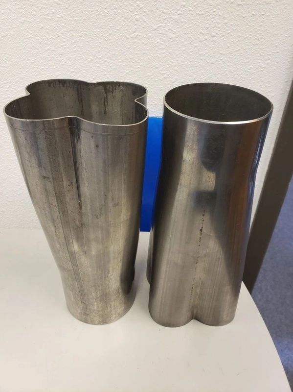 PAIR – 304SS WELD-ON HEADER COLLECTOR, 2-1/4 O.D. PRIMARIES 3.5″ OD OUTLET 10″ LONG