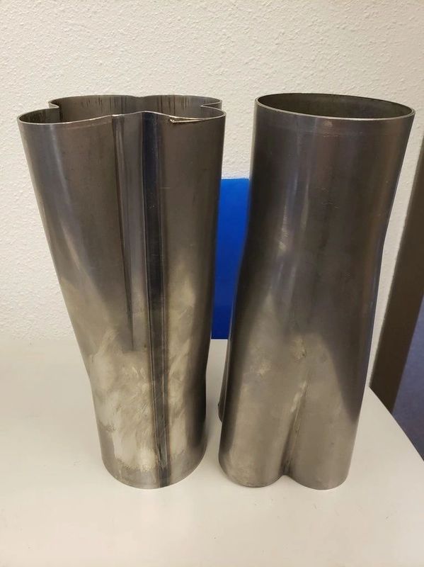 PAIR – STEEL WELD-ON HEADER COLLECTOR, 2″ O.D. PRIMARIES 3.5″ OD OUTLET 11″ LONG