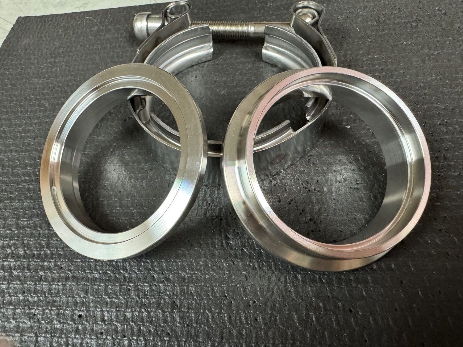 BILLETT 304 STAINLESS STEEL VBAND ASSEMBILY, Size: 2"