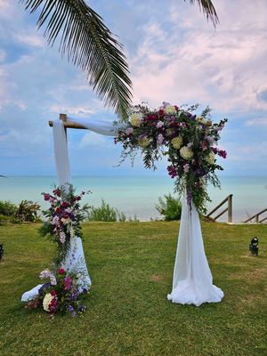 Tropical Bamboo Pillar Arch