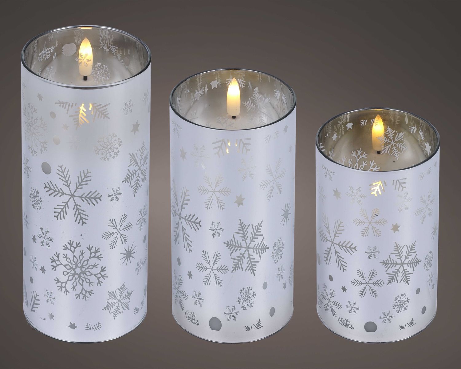 WHITE SILVER GLASS LED CYLINDER TRIO WHITE SILVER GLASS LED CYLINDER TRIO