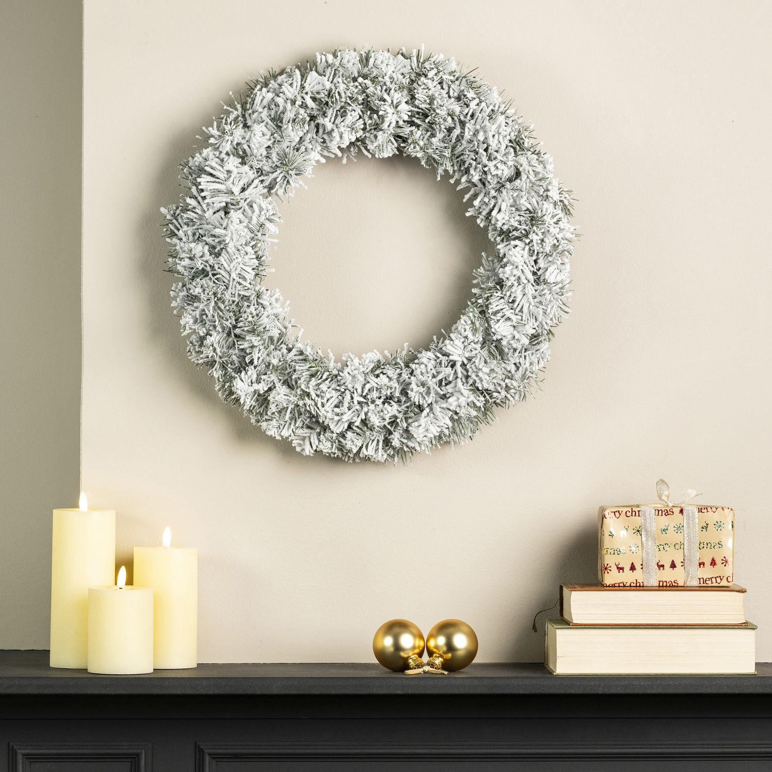 SNOWY IMPERIAL CHRISTMAS WREATH